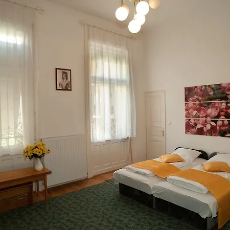 Bed & Breakfast Sissy Keszthely